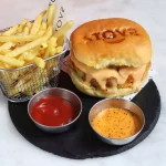 Truffle Chicken Burger(برغر الدجاج بالترافل)
